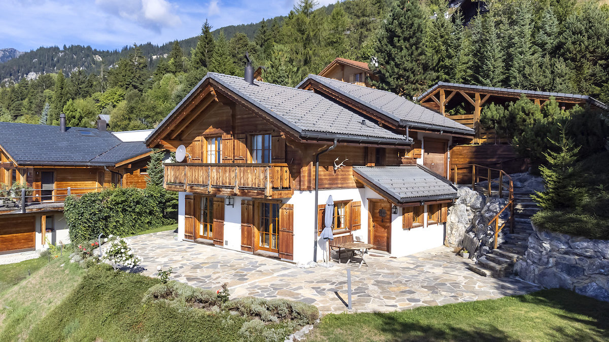 001_Aminona_chalet_Smaal_Swiss_Immo