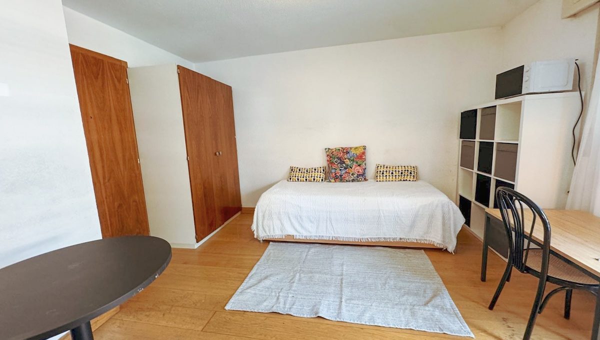 1-e9d79bbc-6a37-492d-a80f-58c7264f167a