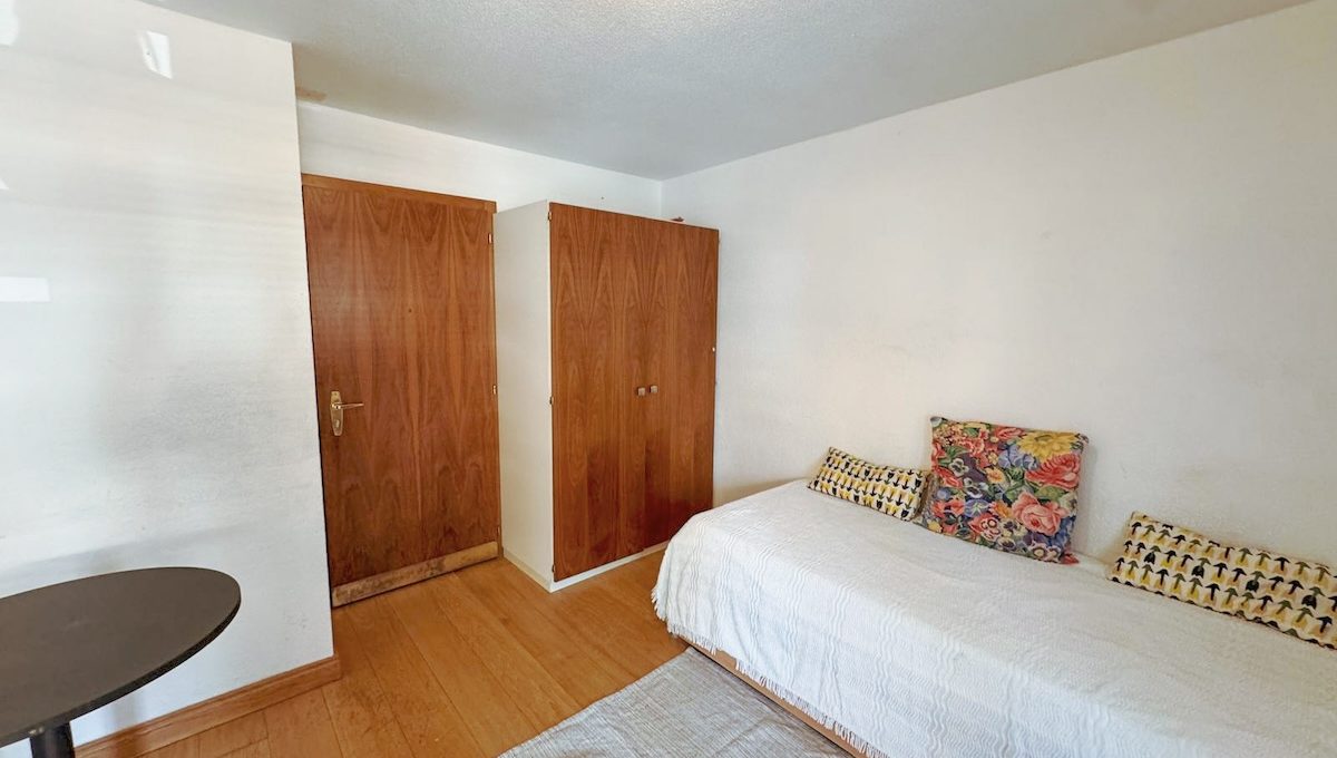 3-f3cc7fea-0f8f-4fed-8719-7af2fe8fc5e8