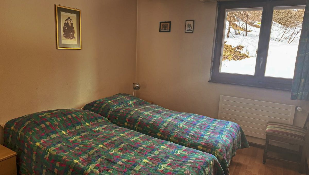 5-94723350-8a0a-4147-832c-3f06163b1308