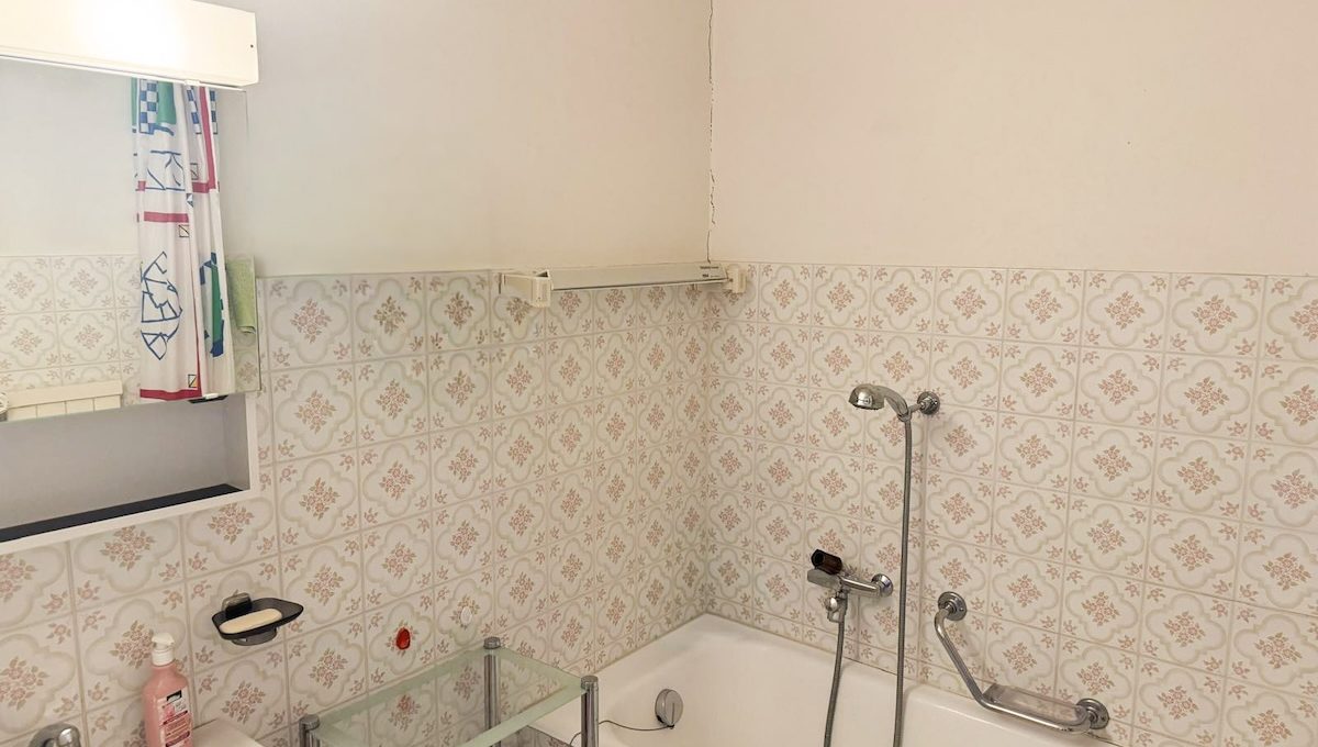 6-6290df25-1fb2-4281-8870-76f922906423