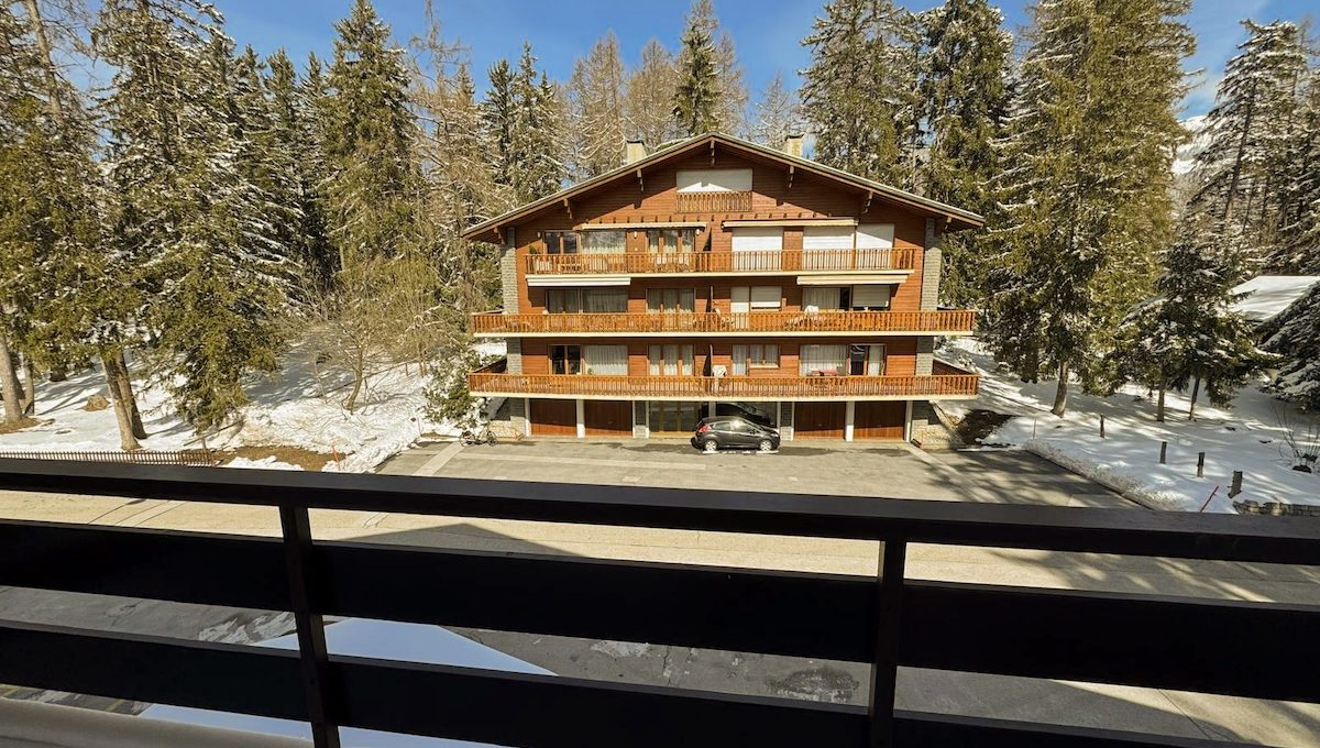 9-5a2c363b-68df-4f6c-915f-a227a25f7d60