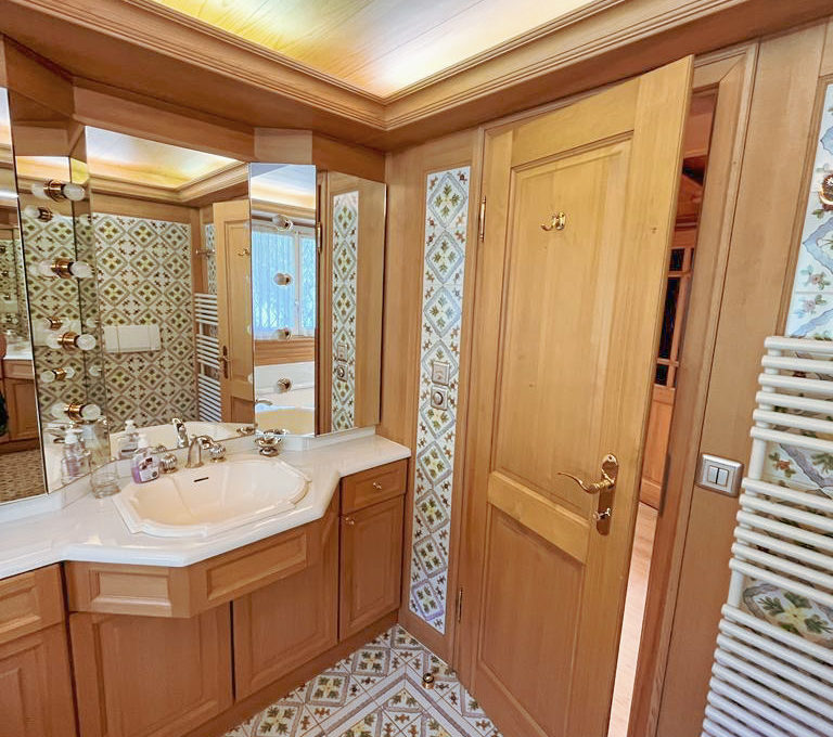 11-Bathroom 1